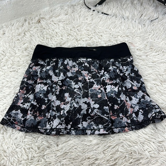 Lululemon Pace Rival Skirt (Tall) *No Panels Spring Bloom Multi / Black - Picture 5 of 6